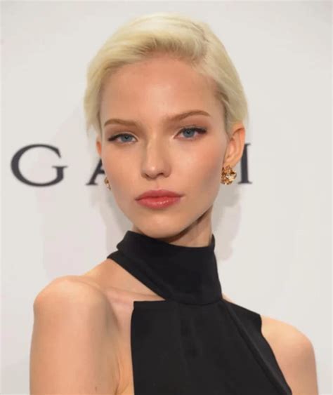 sasha luss net worth|Sasha Luss Bio, Wiki, Age, Husband, Net Worth, Height, Anna。